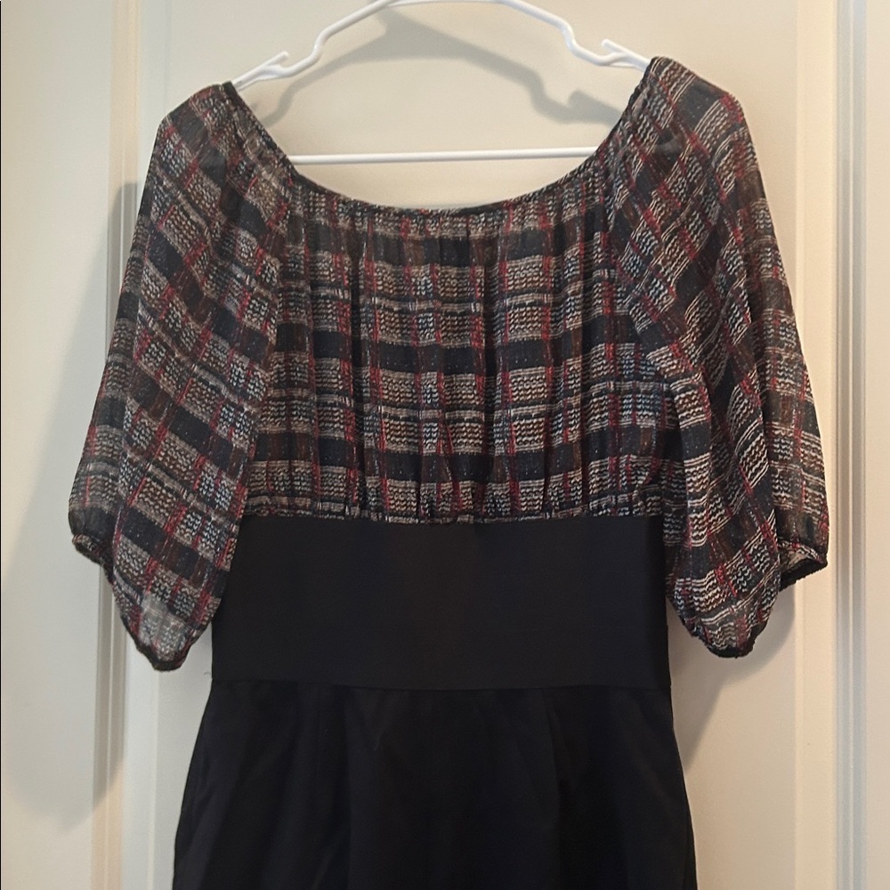 Max Studio Multicolor pattern Top w/puffy short s… - image 4